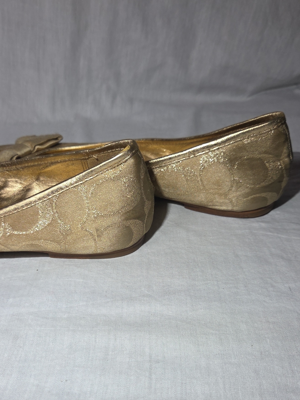 COACH GOLD Ballet Flats With Bow And Golden Highlights Classic CC Size 7 Womens - Picture 6 of 11